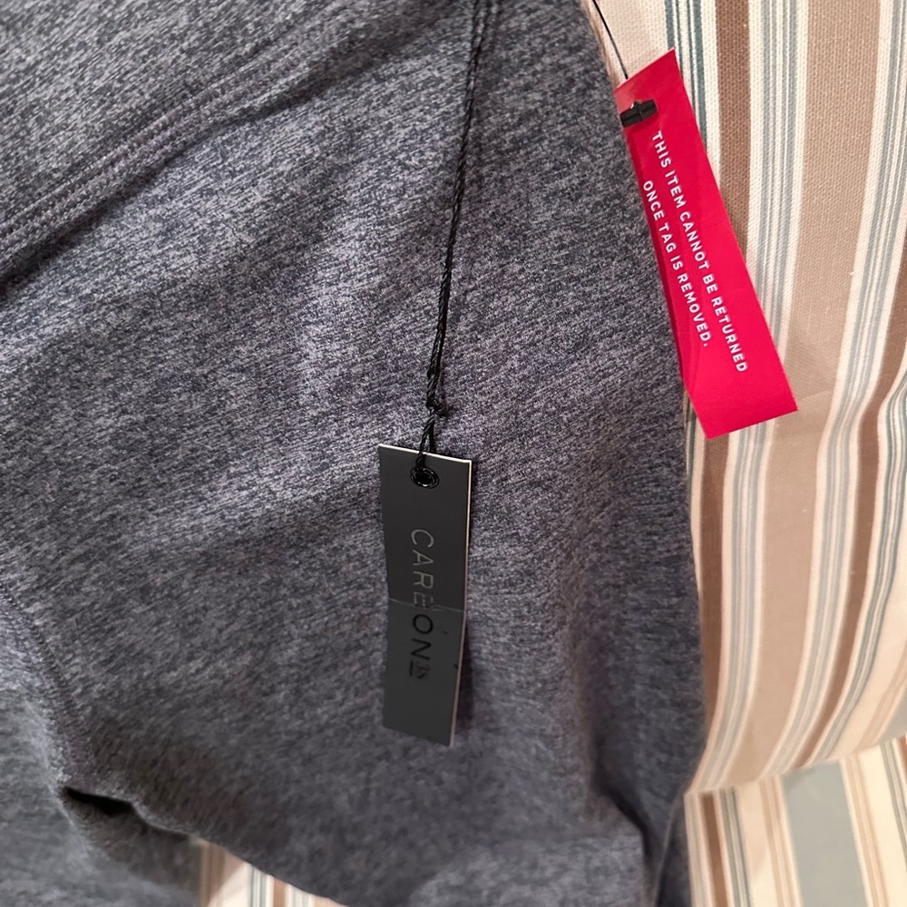 Carbon38 Gray Leggings - Picture 2 of 5